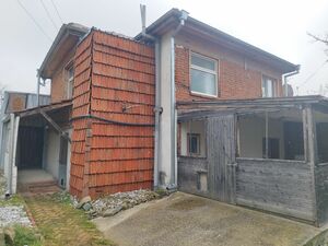 Massive two-storey house with 3 bedrooms near Elhovo