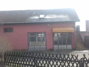 Residential and commercial space for sale in Despotvo