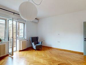 Renovated three-room apartment on Quay-Novi Sad