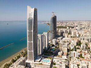Penthouse 926 m2 Beachfront 5-Bedroom apartment, High ROI
