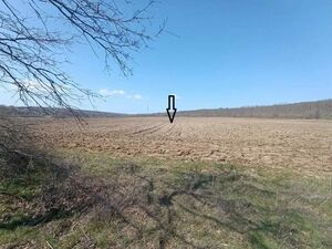 Investment plot 5700 sq.m with 37 m facing the road Varna-Bu