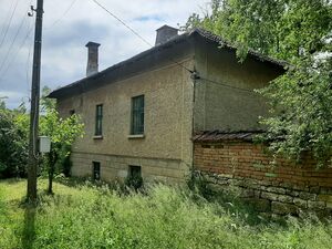Cheap country house & land quiet location 45 km away Vratsa