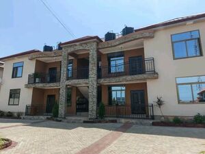 EXECUTIVE 2-BEDROOM FLAT TO LET@EAST AIRPORT