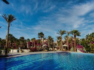Luxurious Studio with beach access| Veranda, Sahl Hashish