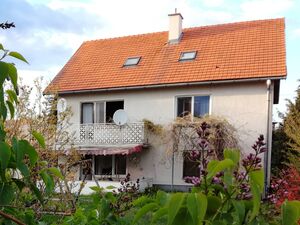 Comfortable country house with a large garden