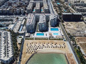 Apartment 52m Private Beach Access green contract Immediate 