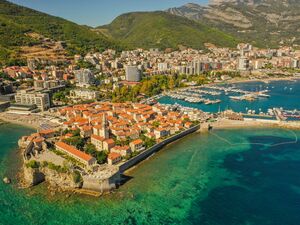 HOTEL BUSINESS FOR SALE — BUDVA