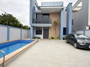 LUXURY 5-BEDROOM TOWNHOME FOR SALE@ EAST AIRPORT