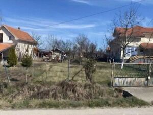 Plot top location! Water, electricity, foundation, 1/1