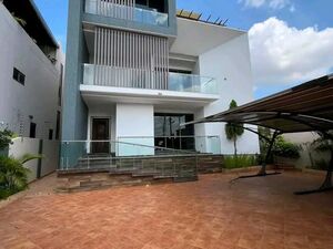 MODERN 4-BEROOM TOWNHOME FOR SALE@ EAST LEGON