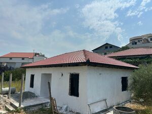Legal unfinished house with excellent investment 