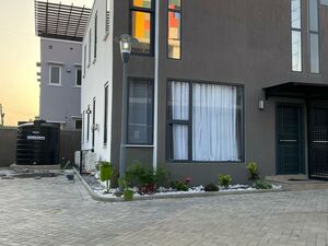 BEAUTIFUL 2-BEDROOM TOWNHOUSE TO LET@ TSEADDO