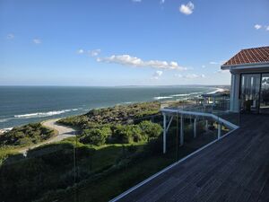 Coastal Luxury Meets Untamed Nature