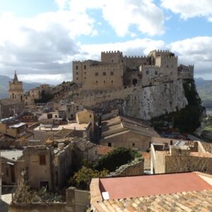 sh 537 town house, Caccamo, Sicily