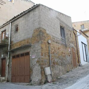 House with garage in Sicily - Casa Vittoria Vicolo Riggio