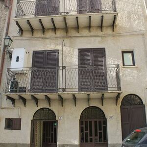 Townhouse in Sicily - Casa Costanza Bivona