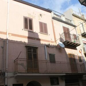 Apt in Sicily - Apt Riggio Corso Cinquemani