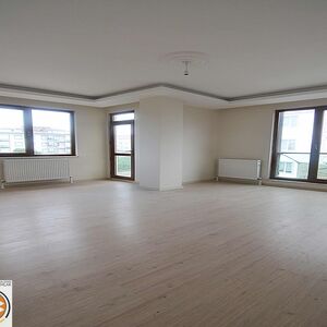 3+1 apartment for sale in Beylikduzu Istanbul