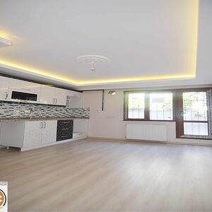 2+1 with open kitchen for sale in Beylikduzu Istanbul