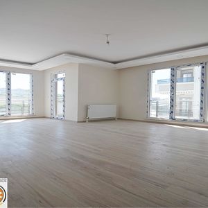 New 3+1 apartment for sale in Beylikduzu Istanbul