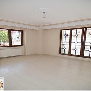 2+1 apartment for sale in Beylikduzu Istanbul