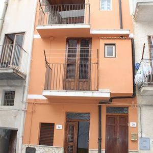 Panoramic Townhouse in Sicily - Casa La Porta Via Manzoni