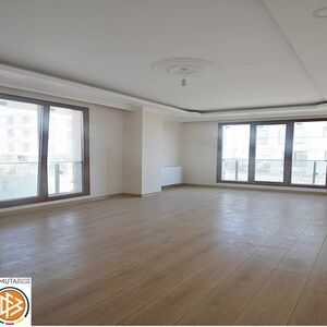 Elegent 2+1 apartment for sale in Beylikduzu Istanbul