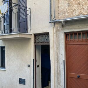 sh 682 town house, Caccamo, Sicily