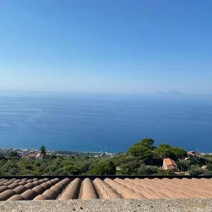 Panoramic Seaside Villa in Sicily - Villa a Piraino