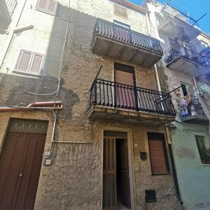 Townhouse in Sicily - Casa Adamo Via Napoli