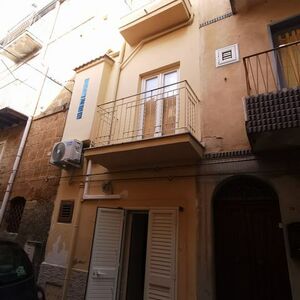 Rennovated Townhouse in Sicily - Casa Stefania Via Palermo