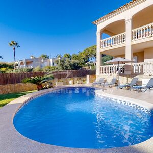 Semi-detached luxury villa in Port d’Alcudia 