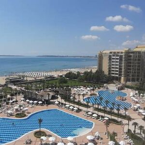 Beachfront 1BR pethouse flat for sale Majestic Sunny beach 