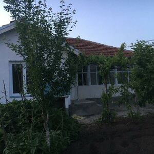 Renovated 120m2 house for sale 25Km from Yambol with 3000m2 