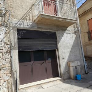 sh 718 town house, Caccamo, Sicily