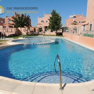 3 Bedroom property with a communal pool area