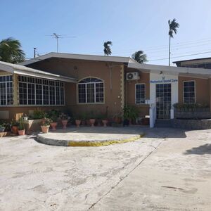 This property is situated directly opposite the Cedros Healt