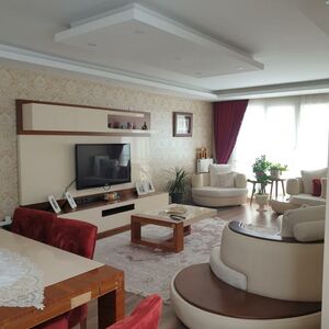 Apartment for sale 4+1 in complex in Mimar Oba Büyükçekmece