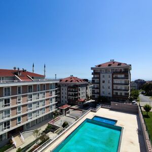 3 BEDROOM APARTMENT IN HIGH END COMPLEX (SEA VIEW)