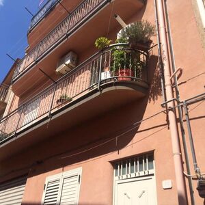 sh 725 town house, Caccamo, Sicily