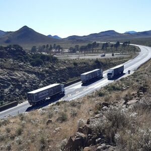 TRUCK  STOP  LAND
