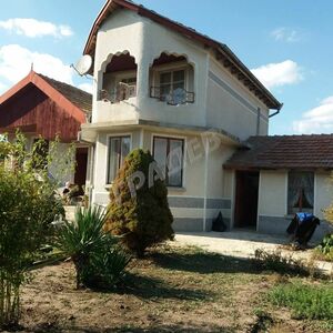 offers a massive, two-story house in the village of Bdintsi.