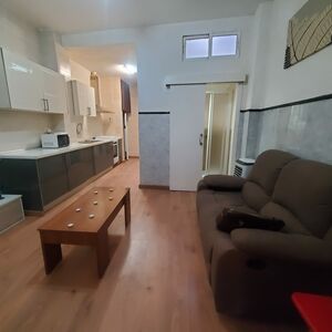 Apartment in Vistahermosa area, ground floor, 2 bedrooms