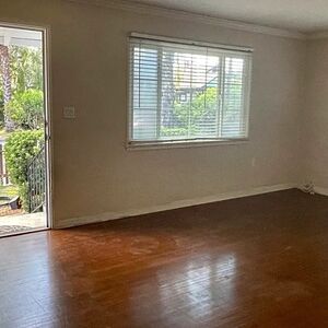 Charming 2 Bedroom Westside Home Available 2 Bedrooms