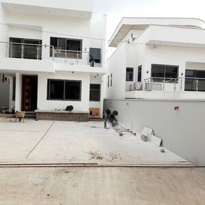 4BEDROOM HOUSE@ TANTRA HILL