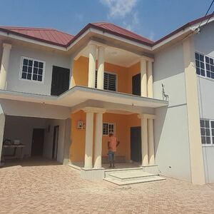 4BEDROOM HOUSE@ HAATSO