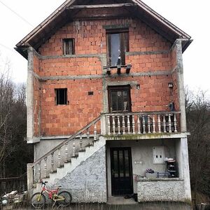 I am selling a habitable house in Bajina Basta, Serbia