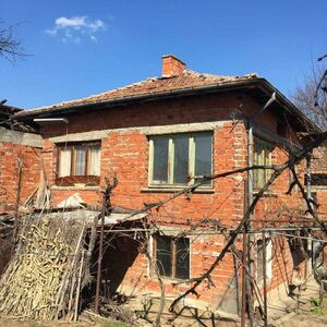  For sale two-story in a picturesque village 13Km from Kyust