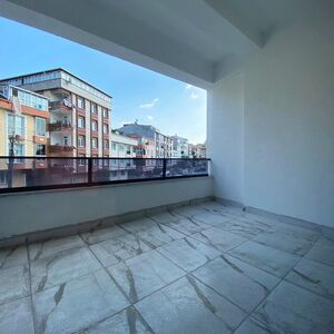 3+1 SPESİOUS FLAT CLOSE TO ALL FACİLİTİES
