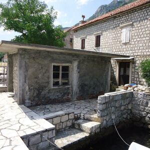 Stone house on the first line for sale